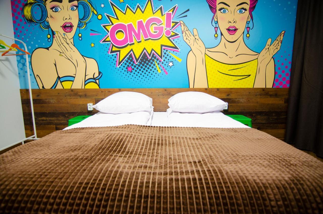 Pop Art Hostel Rynok Sq Lviv Kültér fotó