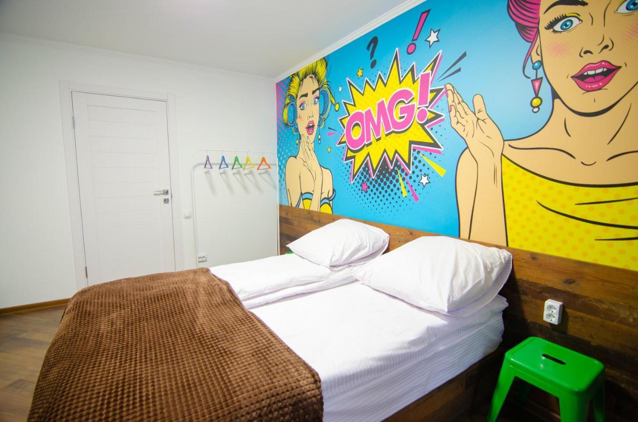 Pop Art Hostel Rynok Sq Lviv Kültér fotó