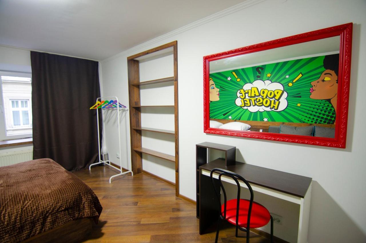 Pop Art Hostel Rynok Sq Lviv Kültér fotó