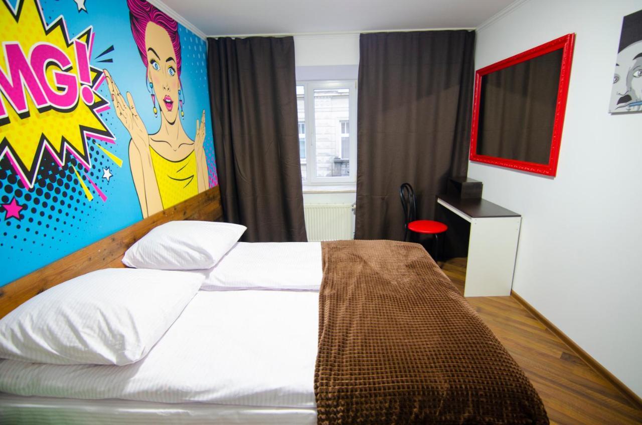 Pop Art Hostel Rynok Sq Lviv Kültér fotó