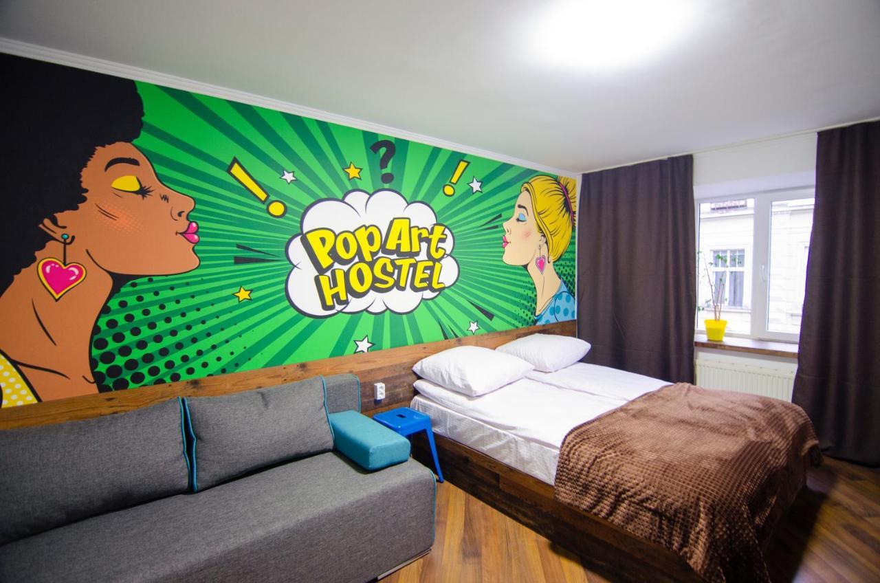 Pop Art Hostel Rynok Sq Lviv Kültér fotó