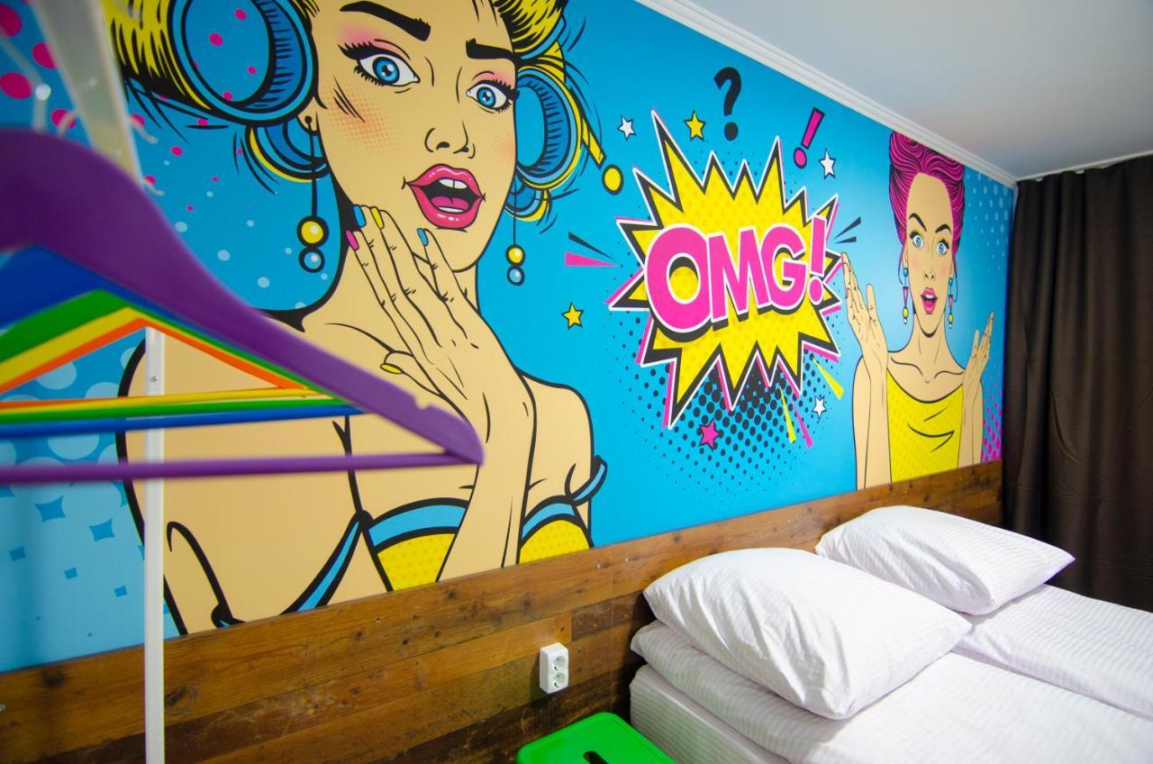 Pop Art Hostel Rynok Sq Lviv Kültér fotó